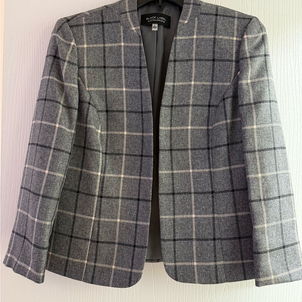 Black Label Women's Checkered Blazer